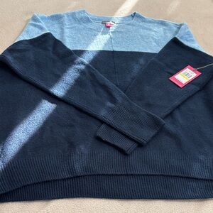 Vince Camuto Blue and Navy Women's Sweater